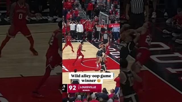 Just ripped the ball away 😤 #louisvillecardinals  #ncaambb #basketball #accbasketball #collegesports