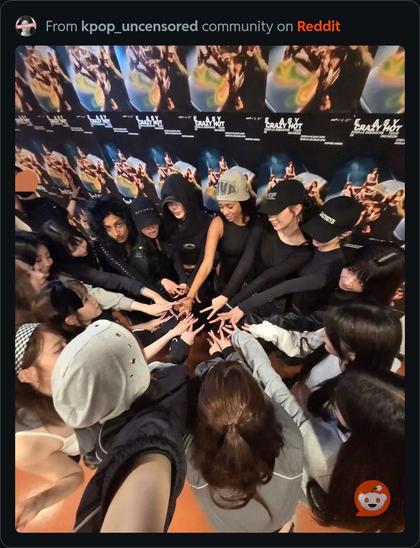 The girl groups of HYBE joining hands in solidarity #kayseye #illit #lesserefim