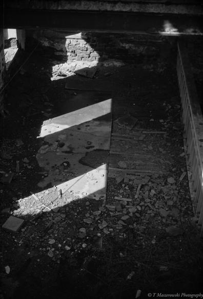 Nikon F2 w/50mm f/1.4 Nikkor on Foma 400 (@200)