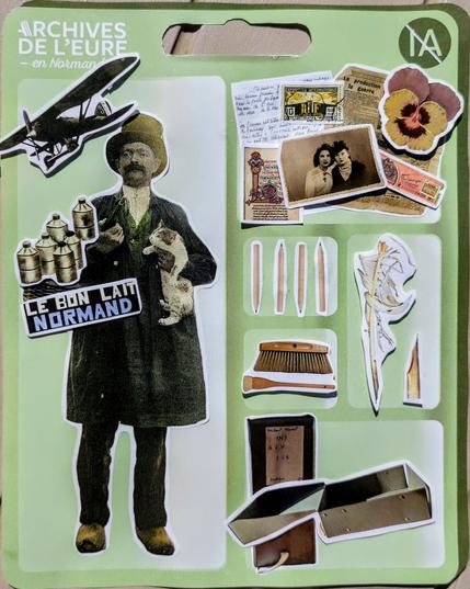 Collages réalisés sur un fond reprenant les codes du Starter pack : une boîte commerciale verte réunissant tous les indispensables des archives ici. On voit notamment un personnage masculin tiré d'une carte postale, un chat sous la main. Certaines cases sont dédiées au matériel de conservation et de nettoyage (boîte, crayons, balayette), enfin, un panel de collages de visuels de nos fonds (manuscrit, enluminure, photographies, coupures de presse, timbre...)