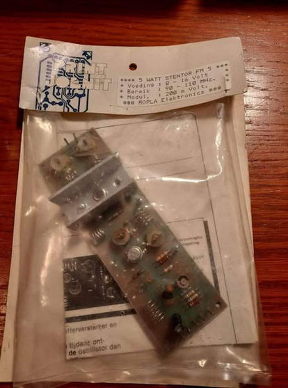 Stentor small transmitter kit from the Netherlands, popular with pirates across Northern Europe during 1980s