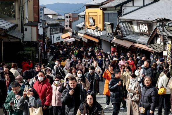 Japan's Stock Market Poised to Benefit From a Record Number of Tourists