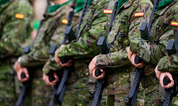 Militares españoles, en Sevilla (NICCOLO GUASTI)