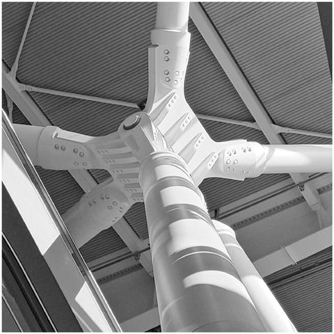 Giant braces supporting Heathrow Terminal 5