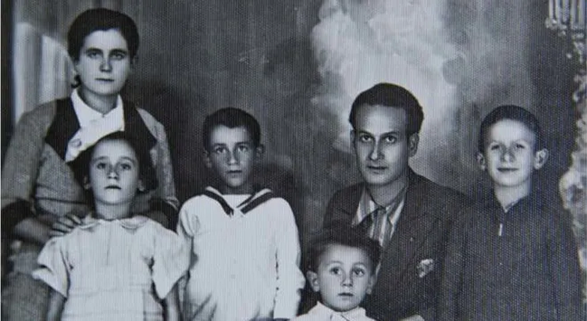 L'eroina siciliana Giuseppina Panzica con la sua famiglia