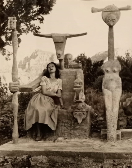 Max Ernst und Dorothea Tanning mit der Plastik Capricorne
Foto von John Kasnetzis
