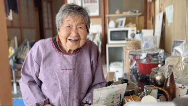 映画『104 歳、哲代さんのひとり暮らし』：ドキュメンタリーの作り手が“人生の達人”を見つめ学んだこと | nippon.com