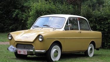 DAF automobile, a Dutch small car popular in the ´60' s in Holland. The first with a revolutionary aotomatic suspension.