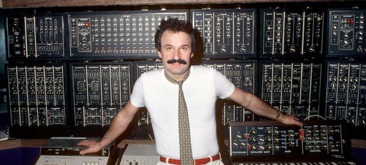 Giorgio Moroder, en su estudio, en 1979.