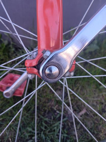 Close up of cottered cranks.