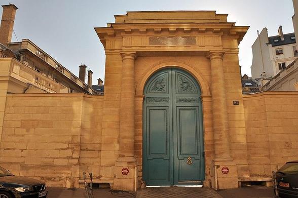 Hôtel de Soyecourt ou Pozzo di Borgo ou ancien hôtel des Présidents de Maisons à #Paris7 (#Paris) Les Présidents de Maisons étaient une désignation familière des membres de la famille de Longueil, robins comman...
Suite 👉 https://monumentum.fr/monument-historique/pa00088741/paris-7e-arrondissement-hotel-de-soyecourt-ou-pozzo-di-borgo-ou-ancien-hotel-des-presidents-de-maisons
#Patrimoine #MonumentHistorique
Photo CC-BY-SA 4.0 : Moonik