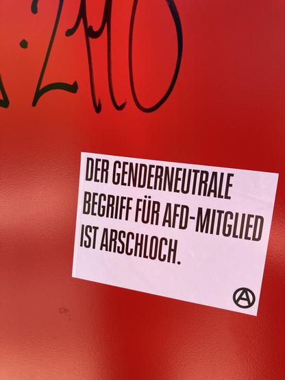 Sticker: der genderneutrale Begriff für Afd-Mitglied ist Erschlich Arschloch.