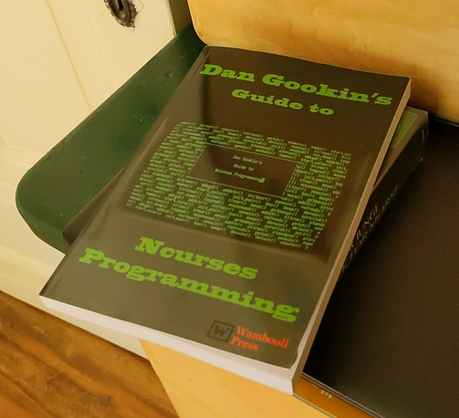 Buch mit dem Titel „Ncurses Programming”