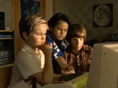 The three friends use Basti's Commodore VIC 20 to decode the messages on the treasure map in "Der Schatz der weißen Falken".