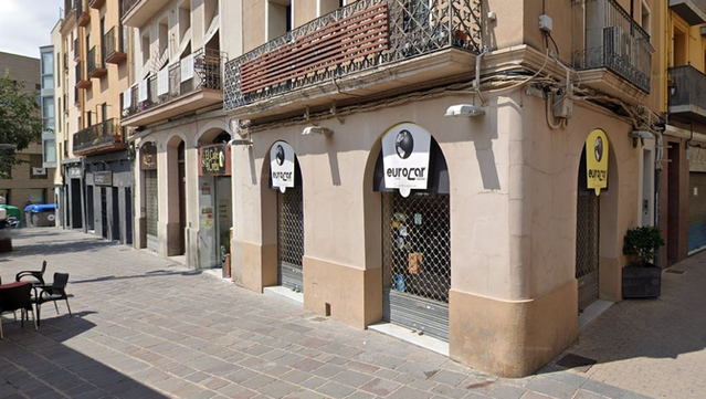 L'agència de viatges Eurocar d'Igualada tancada (Google Street View)