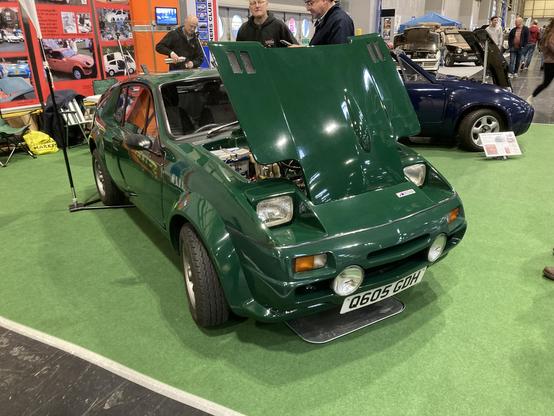Green Mini Midas Mk2 coupé, front quarter view