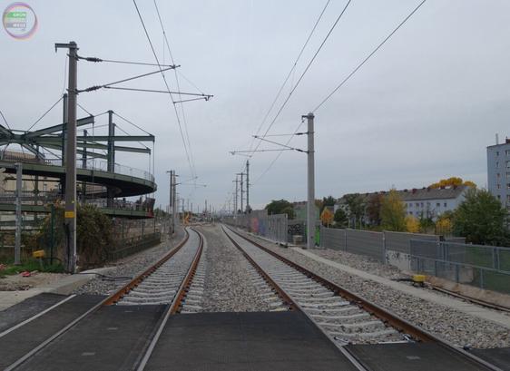 Zweigleisige Bahnstrecke