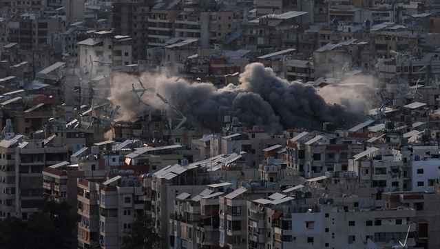 Atac israelià a un suburbi al sud de Beirut, al Líban (Reuters/Mohamed Azakir)