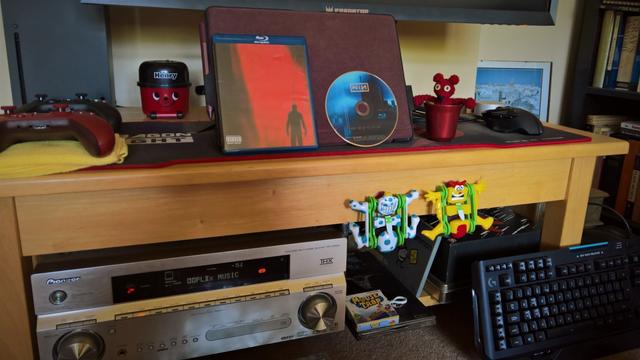 #CaptainRedBeanBear plays #BesideYouInTime