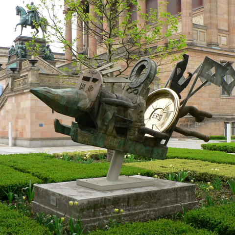 whimsical sculpture in the garden outside the Neues Museum