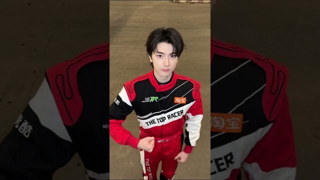 Change Clothes Challenge😍😍 #linyi #林一 #cdrama #chinesedrama #spring #challenge