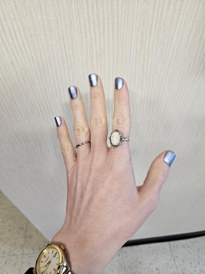 nails
