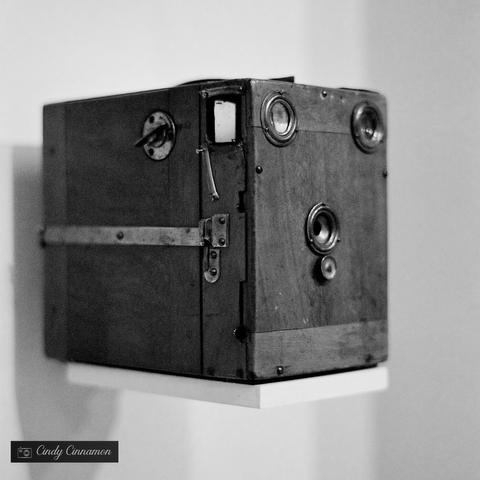 Caméra antique début 1900. Photographie par Cindy Cinnamon