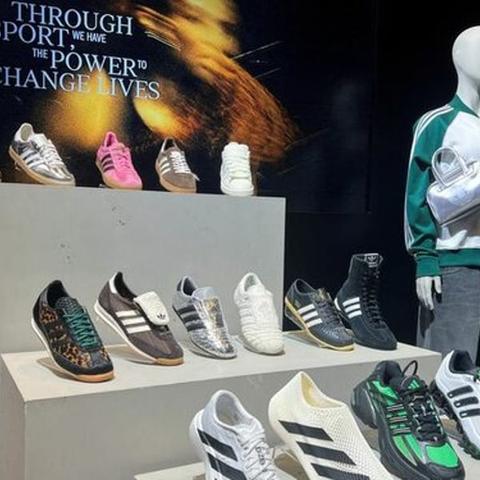 アディダス、2025年の見通しを確認するも米国の関税によるコスト上昇を警告 - FashionNetwork 日本