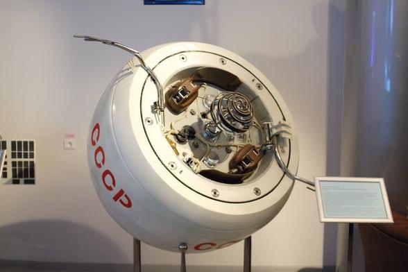 Replica of Venera spacecraft, in this case, based on Venera-4. Pretty similar design and specifications with the failed Kosmos 482 spacecraft that will reenter back to Earth in nearest future.