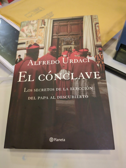 Urdaci y sus cosas papales.
