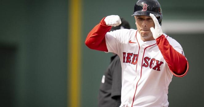 Red Sox third baseman Alex Bregman could break the MLB record for doubles this year