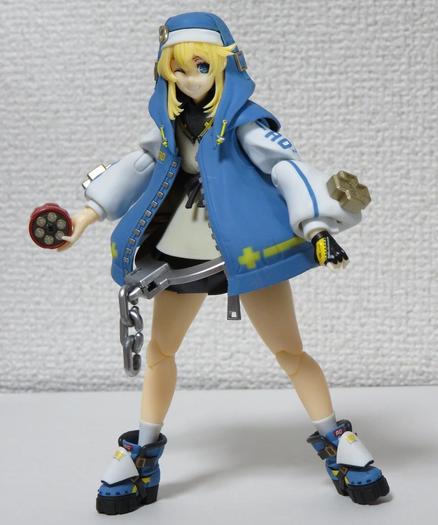 The whole body.
The details of the shoes are also reproduced accurately.