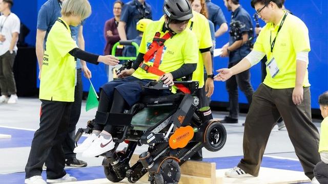Osaka Team wins Special Award at Cybathlon: The Tech and Ideals Inspiring a Compact Wheelchair