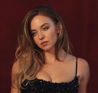 She is such a cutie and hottie 🥵