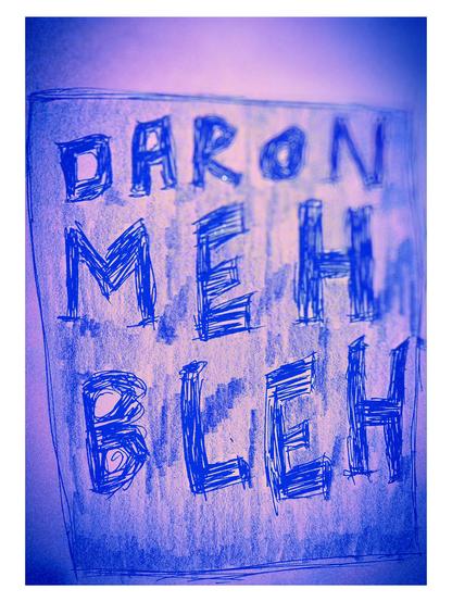 Das Bild zeigt eine handgezeichnete Nachricht auf einem Blatt Papier, das in einem blauen Farbfilter gehalten ist. Die Nachricht lautet "DARON MEH BLEH" und ist in großer, unregelmäßiger Schrift geschrieben. Die Buchstaben sind mit einem Bleistift oder einer ähnlichen Tinte in einem kräftigen Blau gezeichnet, was den Hintergrund leicht durchscheinend erscheinen lässt. Die Schrift ist ungleichmäßig und wirkt spontan, was auf eine persönliche und ungestellte Nachricht hinweist. Der Hintergrund ist einheitlich und in einem pastellblauen Ton gehalten, der die Aufmerksamkeit auf die Nachricht lenkt.

Bereitgestellt von @altbot, privat und lokal generiert mit Ovis2-8B

🌱 Energieverbrauch: 0.202 Wh
