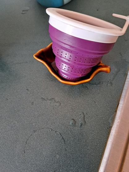 Purple collapsing tea infuser