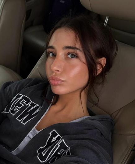 Isabella Grace