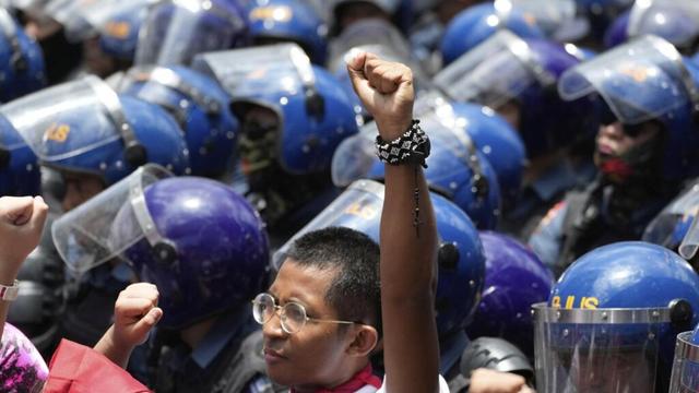 From Tokyo to Los Angeles, workers observe May Day with marches and demonstrations
