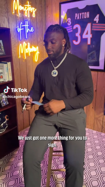 [Chicago Bears TikTok] "Welcome to the NFL" moment already 😂