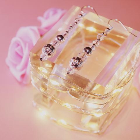 Magnifique boucles d’oreilles faites à la main au Québec par l’artisane Cindy Cinnamon et disponibles à la BijouterieBrillance.com