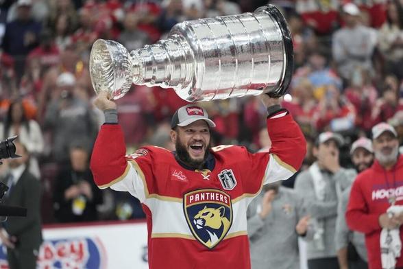 Kyle Okposo joins the NHL Players' Association months after winning the Stanley Cup and retiring