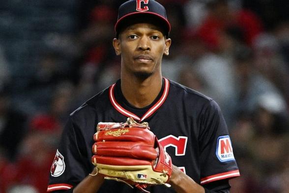 McKenzie to go to AZ to work on his delivery and mechanics