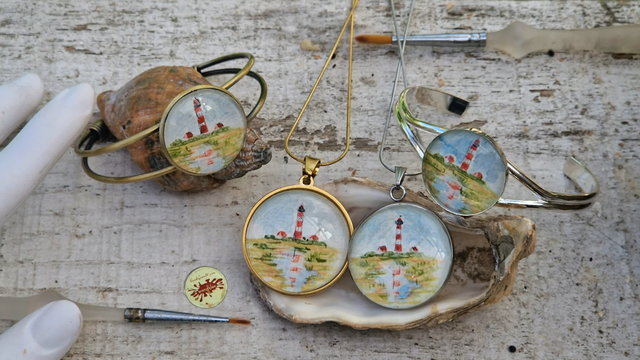 Hals -und Armschmuck mit handgemalten 25mm und 30mm  Motiven Leuchtturm Westerhever
