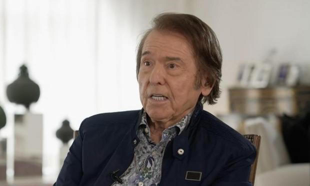 El cantante Raphael, entrevistado en RTVE. (RTVE)