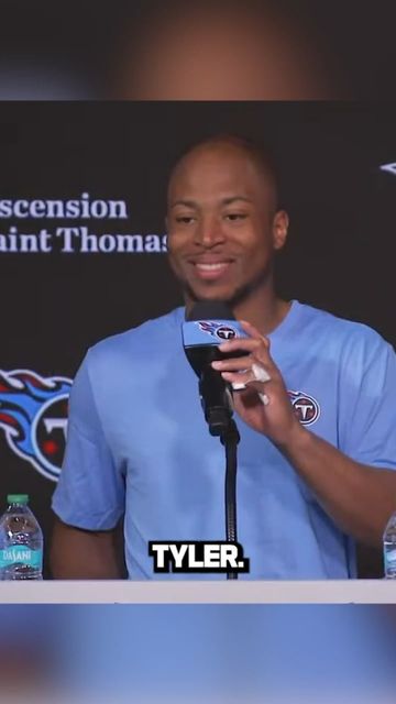 Tyler Lockett shook hands with every media member prior to his Titans intro presser