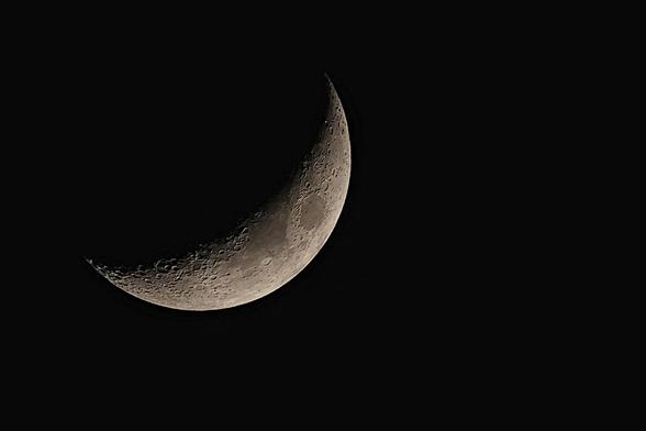 Tonight's Waxing Crescent Moon
25% Illuminated - May 1st, 2025