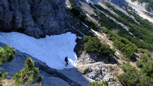 Der Rückweg nach Ohlstadt führte über vereinzelte Schneefelder.