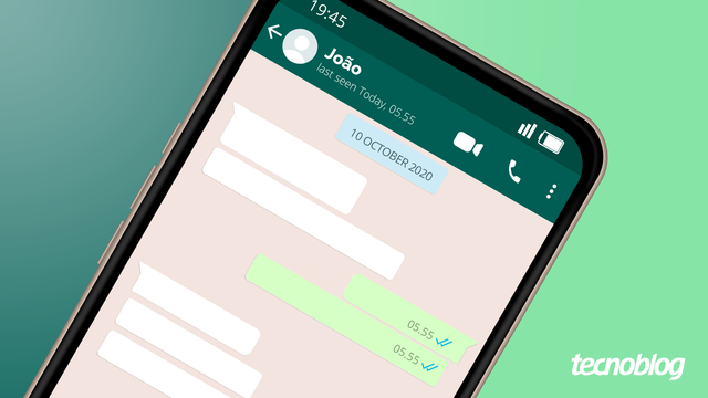 <figure class="wp-block-image size-large wp-lightbox-container"><img alt="Imagem mostra a tela de um celular mostrando uma conversa no WhatsApp. A parte superior da tela exibe o nome &quot;João&quot;, a informação &quot;visto por último hoje às 05:55&quot;, ícones de videochamada e chamada de voz, além de indicadores de sinal e bateria. A interface do WhatsApp é verde e branca. O fundo da imagem é verde claro e, na parte inferior direita, está o logotipo do &quot;Tecnoblog&quot;." class="wp-image-625621" height="596" src="https://files.tecnoblog.net/wp-content/uploads/2022/06/whatsapp_capa-2_tb-1060x596.png" width="1060" /><button class="lightbox-trigger" type="button">
			<svg fill="none" height="12" viewBox="0 0 12 12" width="12" xmlns="http://www.w3.org/2000/svg">
				<path d="M2 0a2 2 0 0 0-2 2v2h1.5V2a.5.5 0 0 1 .5-.5h2V0H2Zm2 10.5H2a.5.5 0 0 1-.5-.5V8H0v2a2 2 0 0 0 2 2h2v-1.5ZM8 12v-1.5h2a.5.5 0 0 0 .5-.5V8H12v2a2 2 0 0 1-2 2H8Zm2-12a2 2 0 0 1 2 2v2h-1.5V2a.5.5 0 0 0-.5-.5H8V0h2Z" fill="#fff">
			</svg>
		</button><figcaption class="wp-element-caption">Truque do grupo com você mesmo pode aproveitar mudança (ilustração: Vitor Pádua/Tecnoblog)</figcaption></figure>


<details class="tb-resumo tb-callout padrao">
    Resumo
    <div class="tb-resumo-topicos tb-callout-texto"><ul>
<li>O WhatsApp está testando a possibilidade de criar grupos sem a necessidade de adicionar membros imediatamente.</li>
<li>A novidade apareceu nas versões beta do Android (2.25.14.12) e iOS (25.1