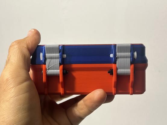 The front of the box showing the printed latches.