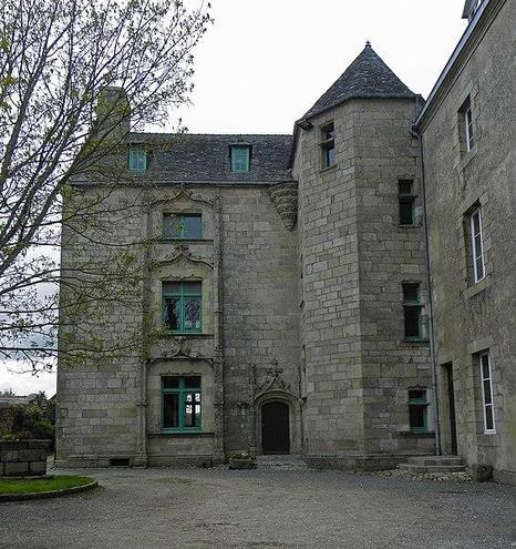 Manoir de Kéroulas à #SaintPoldeLéon (#Finistère) Construction XVIe siècle. Manoir (cad. AN 400) : inscription par arrêté du 19 juin 1926.
Suite 👉 https://monumentum.fr/monument-historique/pa00090429/saint-pol-de-leon-manoir-de-keroulas
#Patrimoine #MonumentHistorique
Photo CC-BY-SA 4.0 : GO69